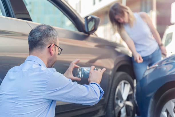 Professional Full Coverage Car Insurance technician working in Lincoln, MO